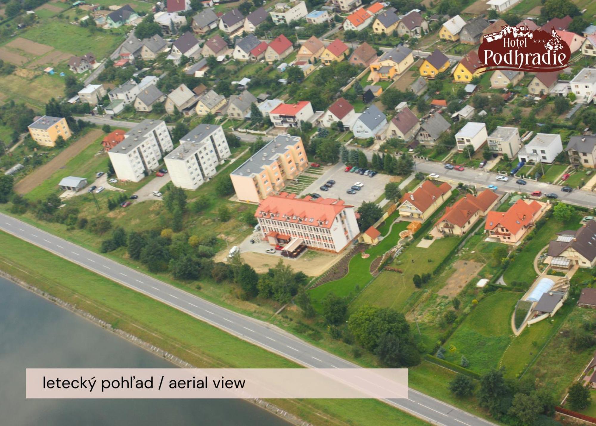 Hotel Podhradie Поважска-Бистрица Экстерьер фото