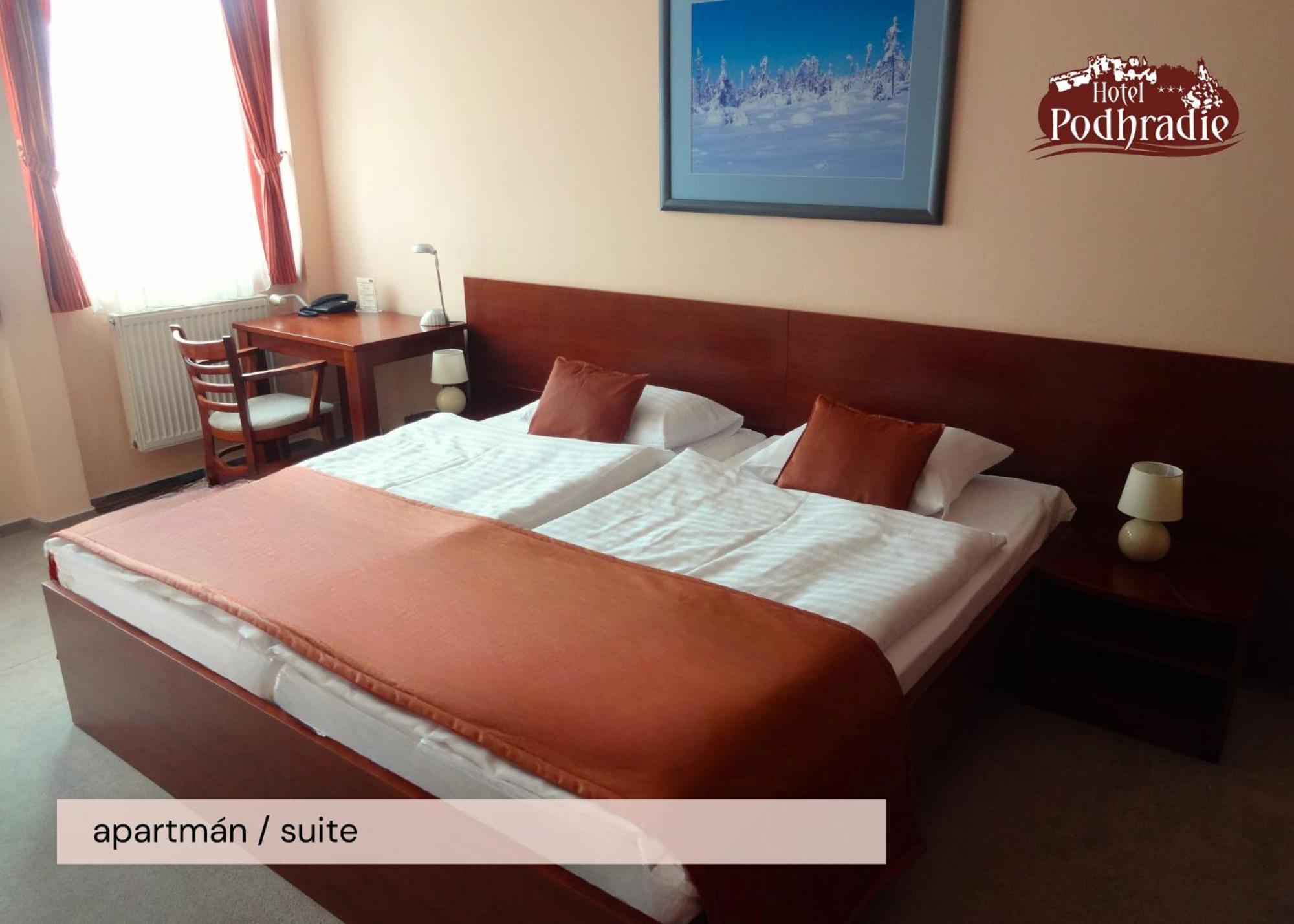 Hotel Podhradie Поважска-Бистрица Экстерьер фото