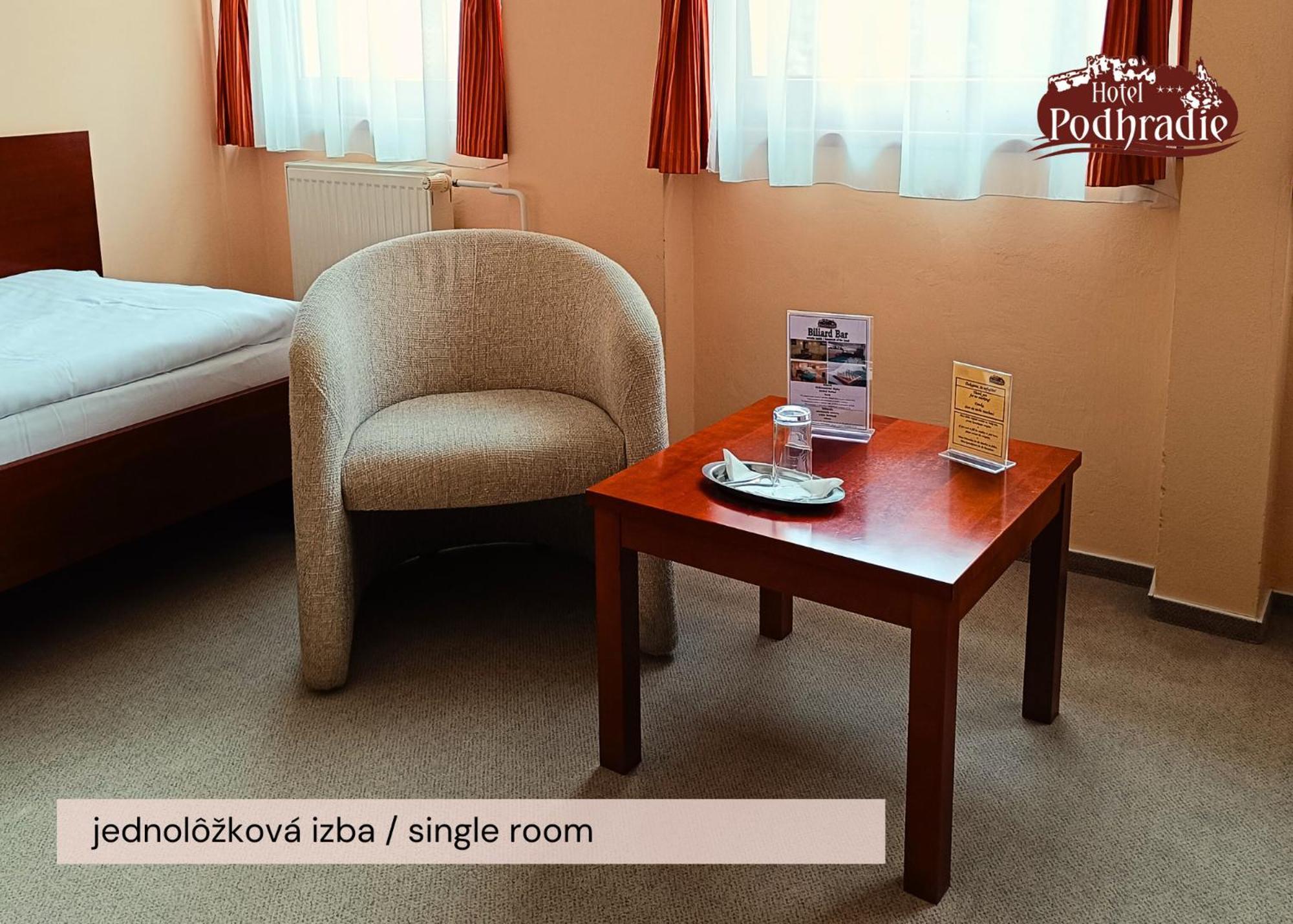 Hotel Podhradie Поважска-Бистрица Экстерьер фото